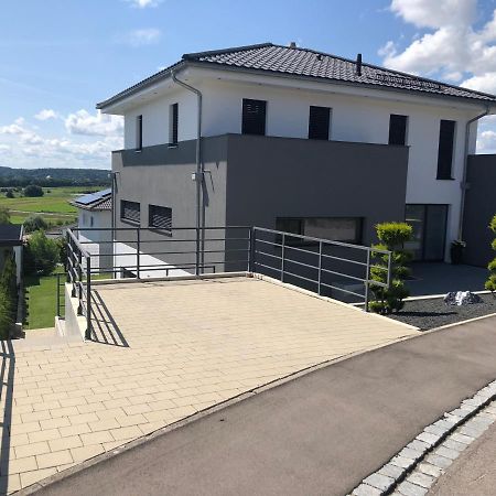 Moderne Ferienwohnung Mit Terrasse Und Garten Verwaltungsgemeinschaft Haldenwang 外观 照片